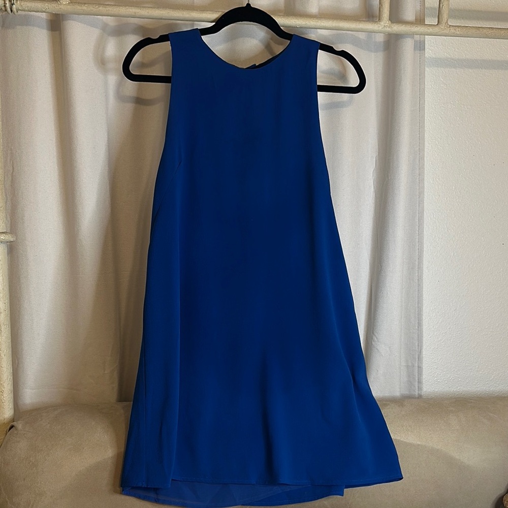 Elegant Blue Sleeveless Dress